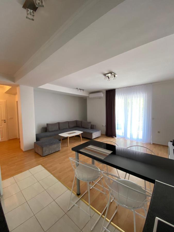 Aqua Blue Apartment Пештані Екстер'єр фото
